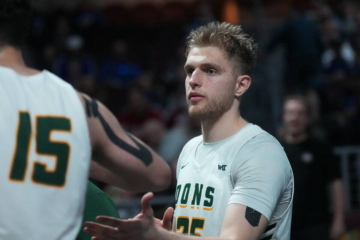 Yauhen playing for USF #25